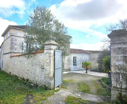 Asnières-sur-Nouère Charente Haus Bild 7343351