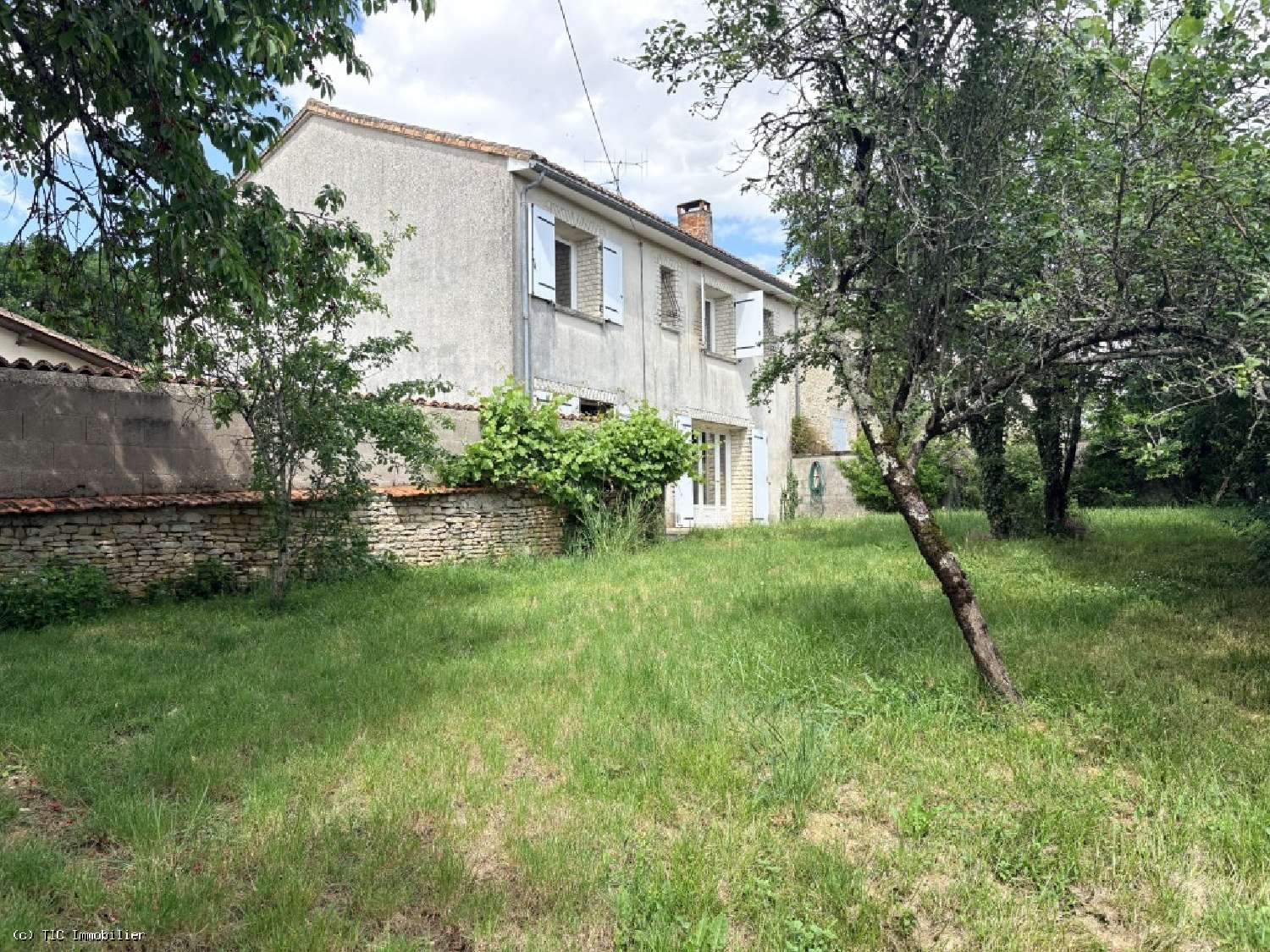 te koop huis Aunac Charente 1
