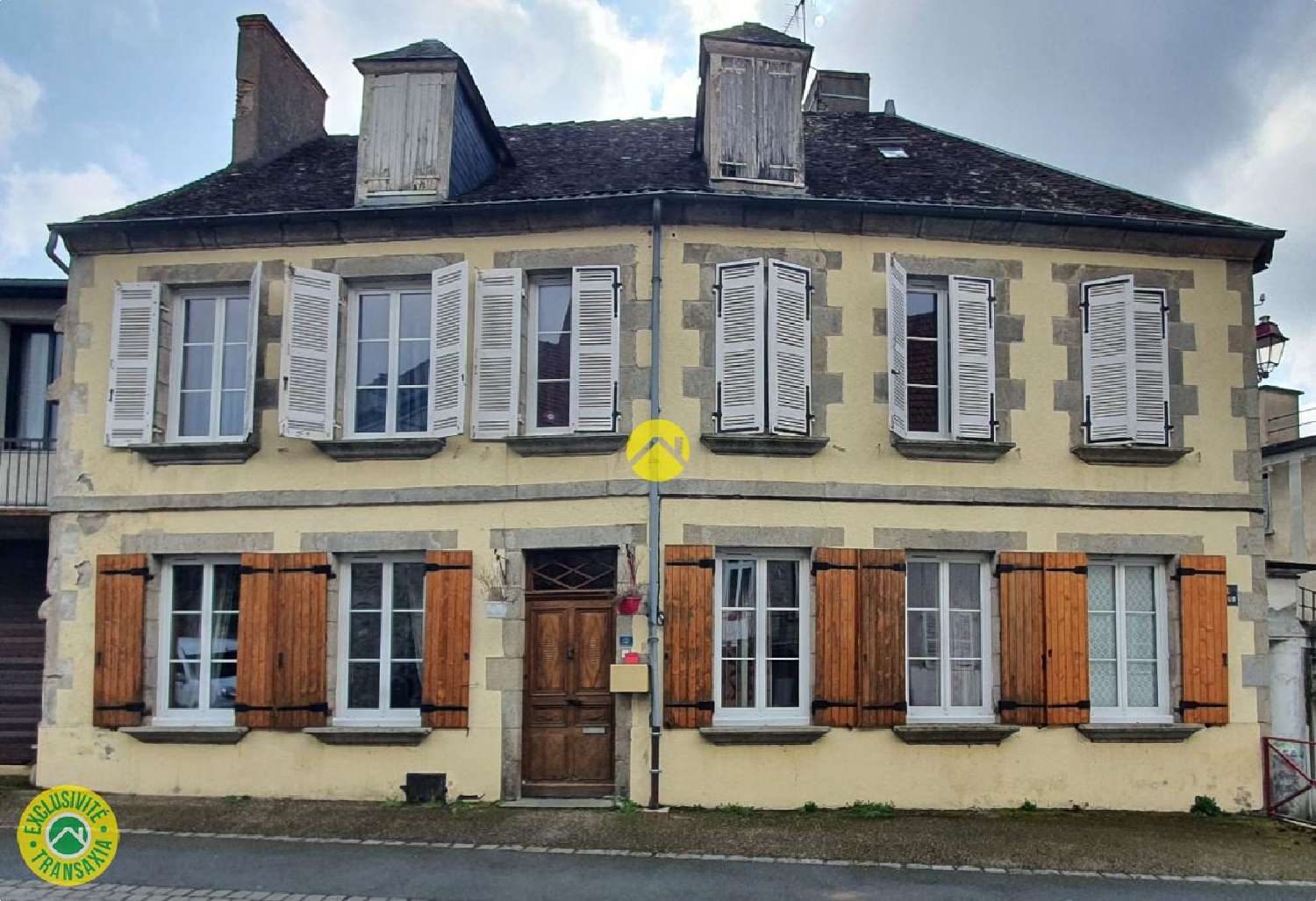  te koop huis Auzances Creuse 2