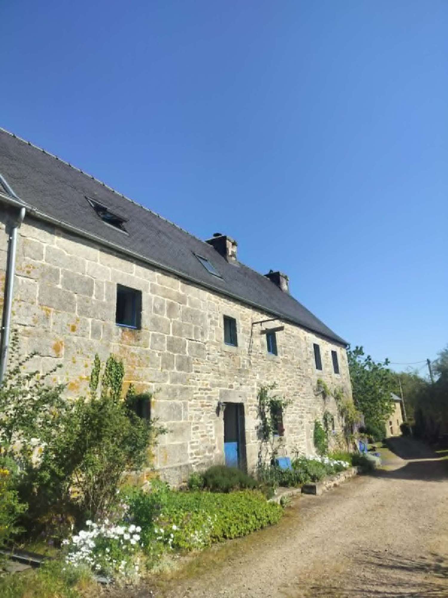  for sale house Berrien Finistère 1