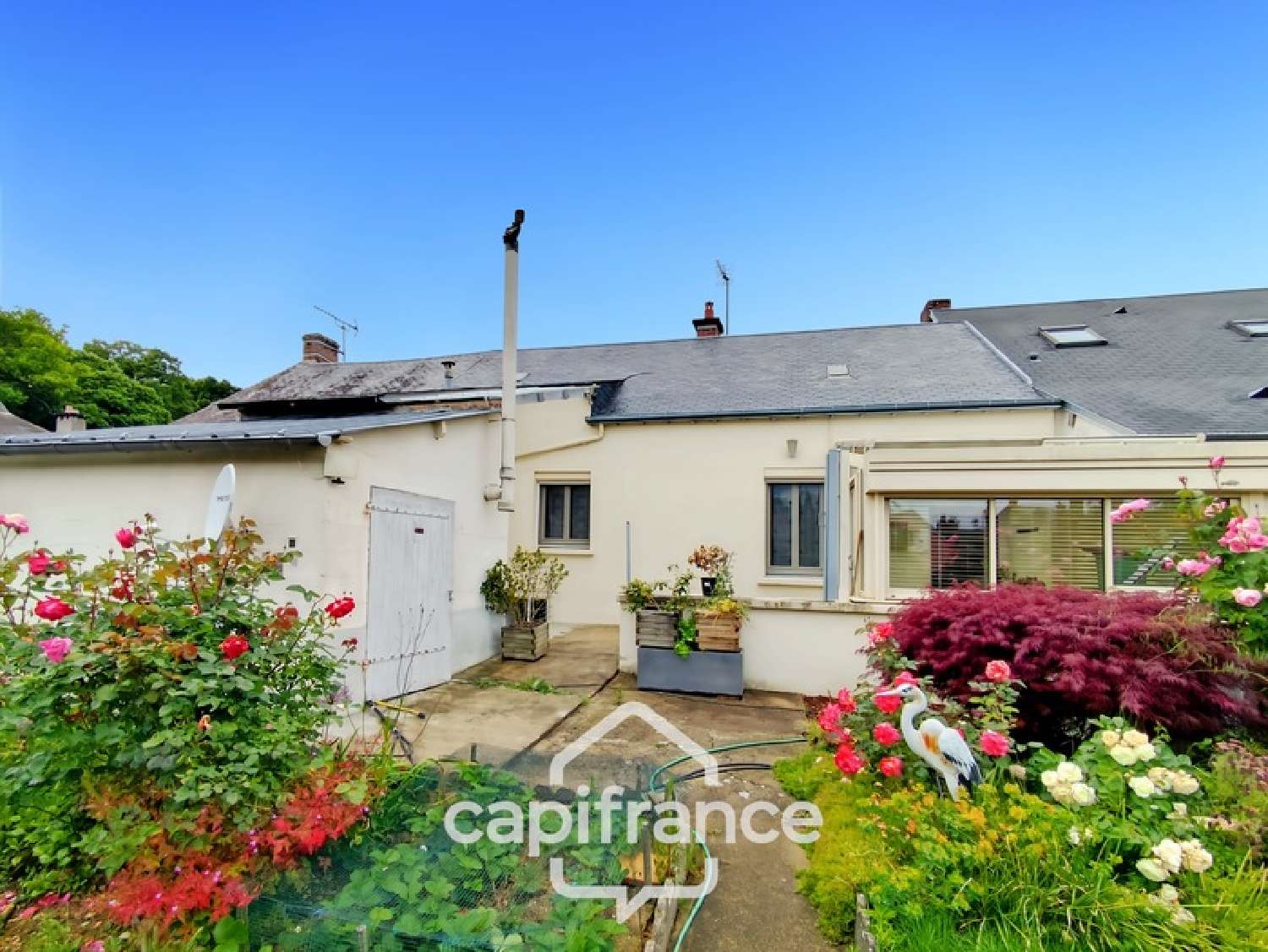  for sale house Bessé-sur-Braye Sarthe 1