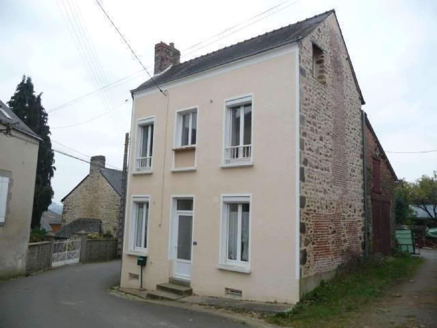  te koop huis Champgenéteux Mayenne 1