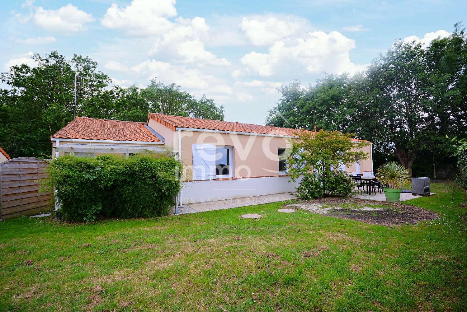  for sale house Champtoceaux Maine-et-Loire 2