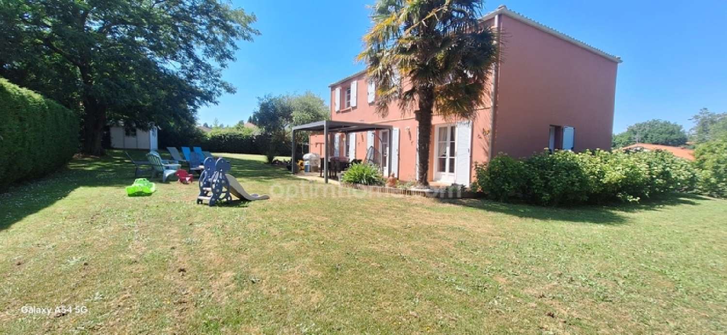 for sale house Chantonnay Vendée 3