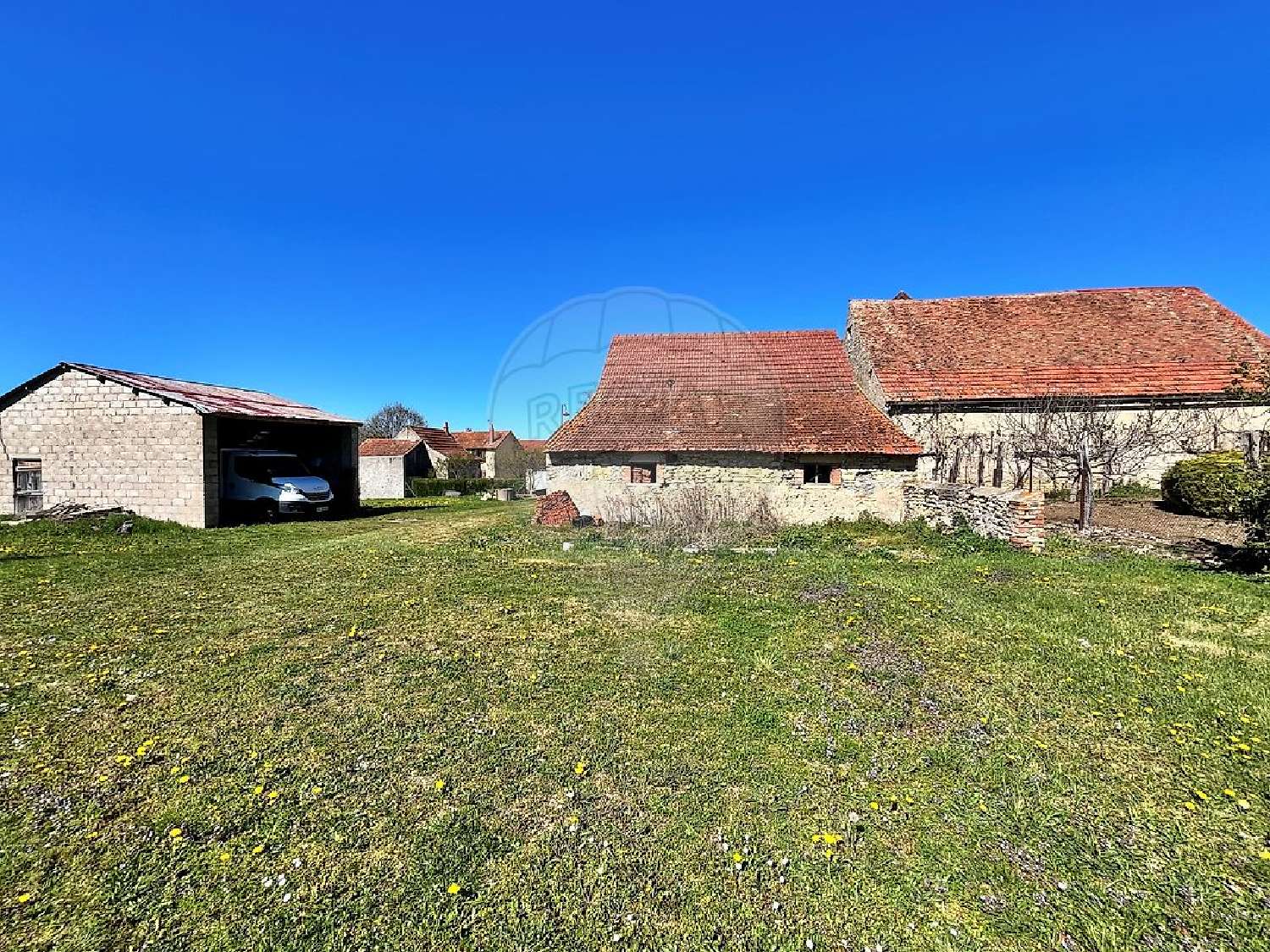 te koop huis Charmes Allier 7