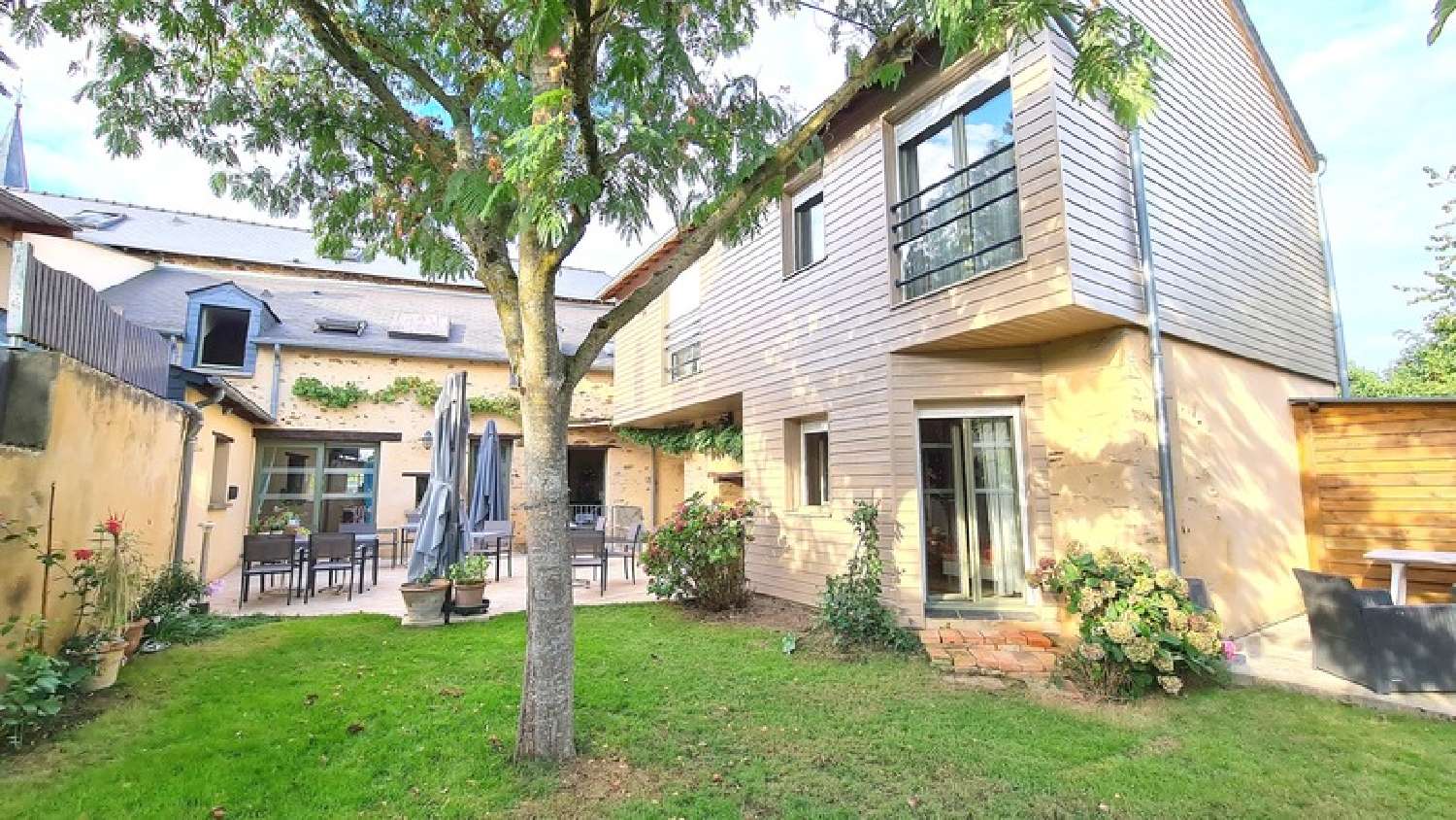  for sale house Château-Gontier Mayenne 1