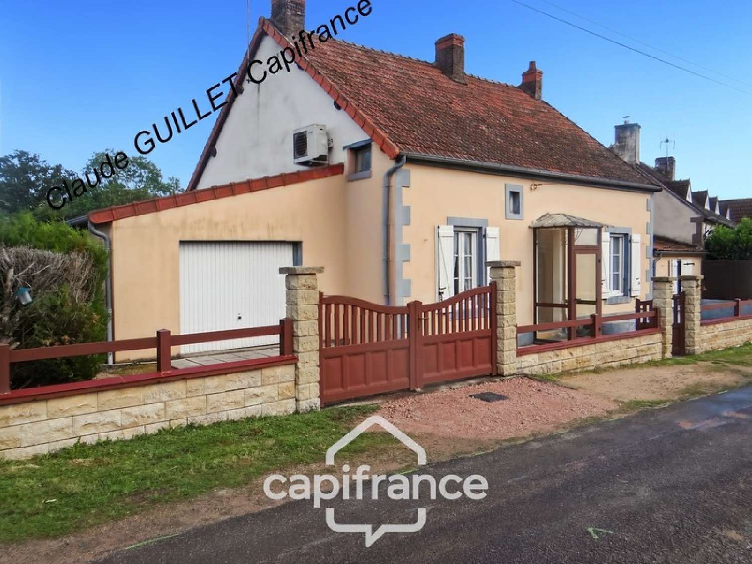 à vendre maison Commentry Allier 1