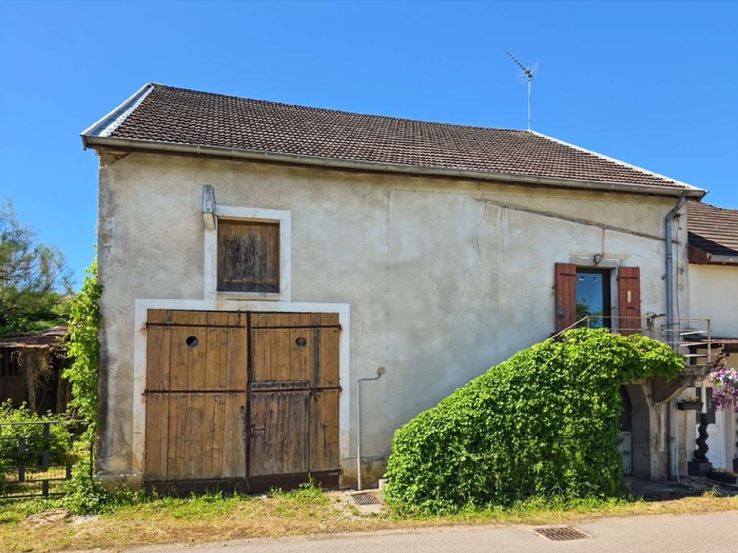 for sale house Courbouzon Jura 3