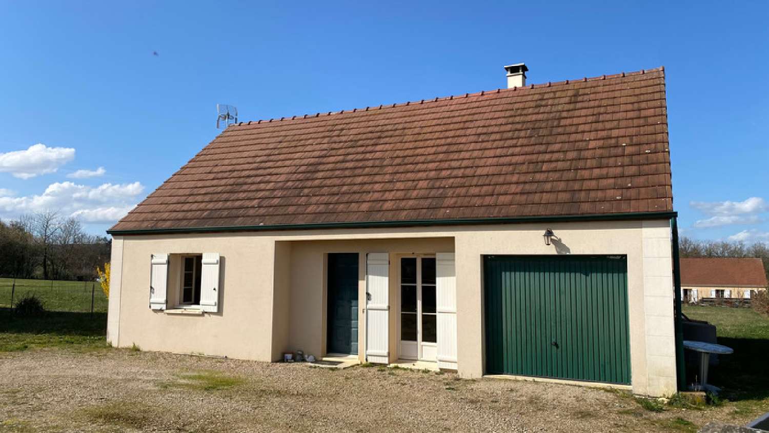 en venta casa Coutarnoux Yonne 3