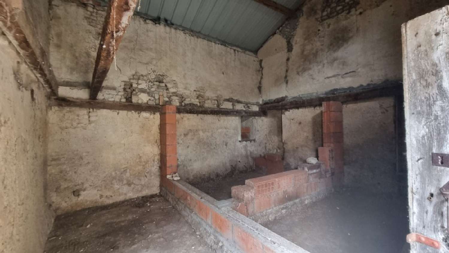  à vendre maison Doeuil-sur-le-Mignon Charente-Maritime 2