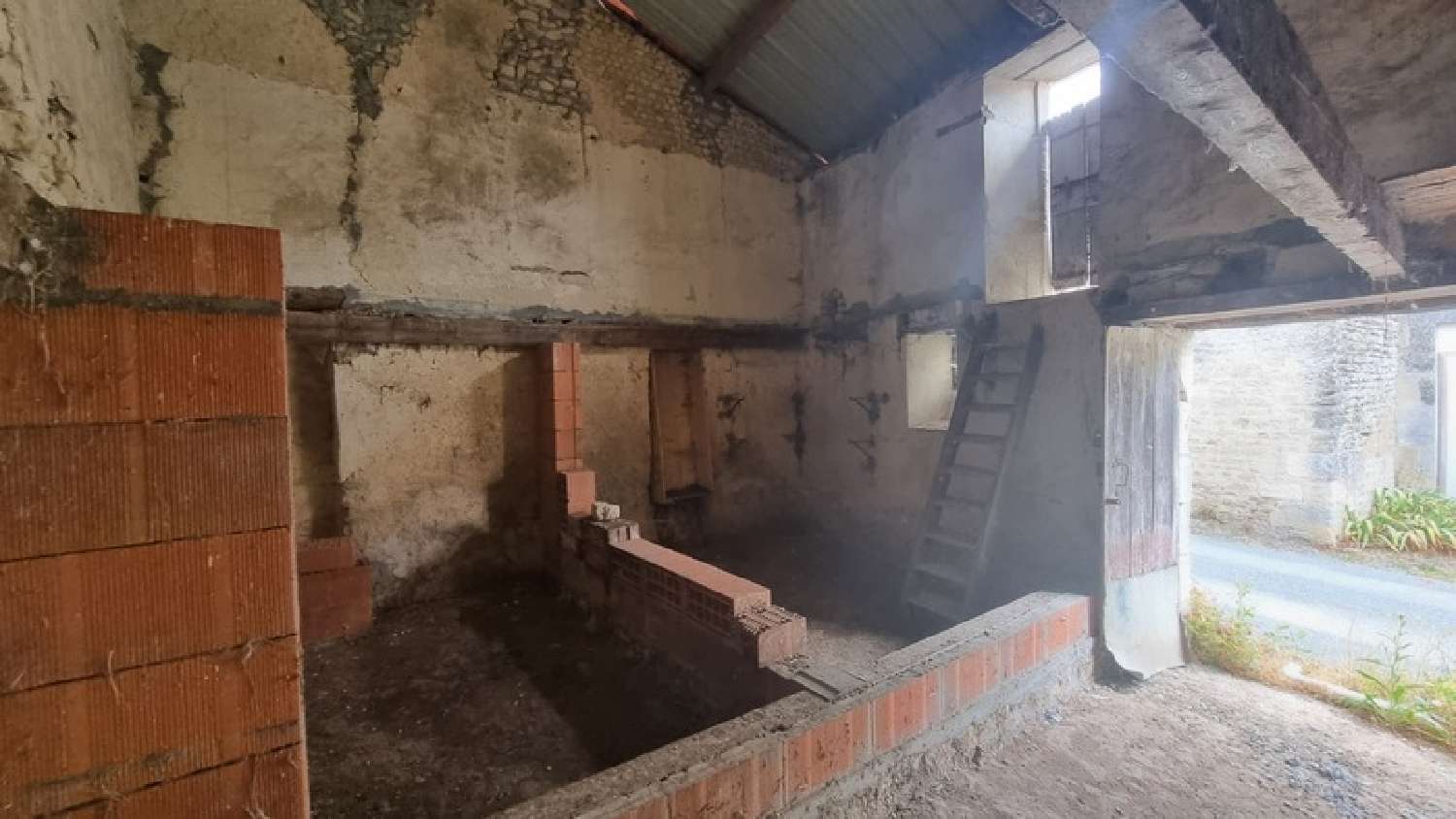  à vendre maison Doeuil-sur-le-Mignon Charente-Maritime 3