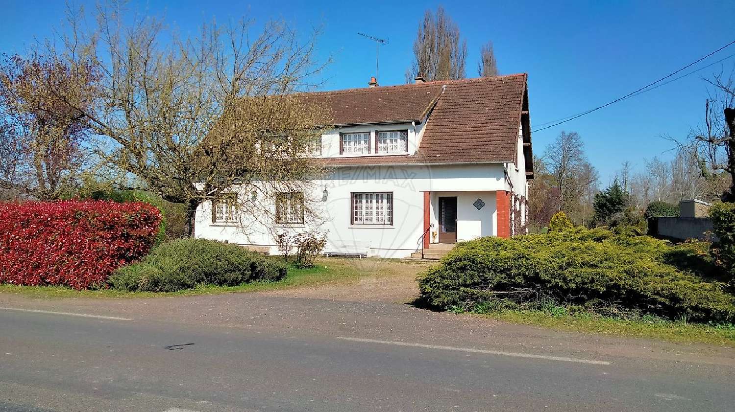 à vendre maison Dompierre-sur-Besbre Allier 2