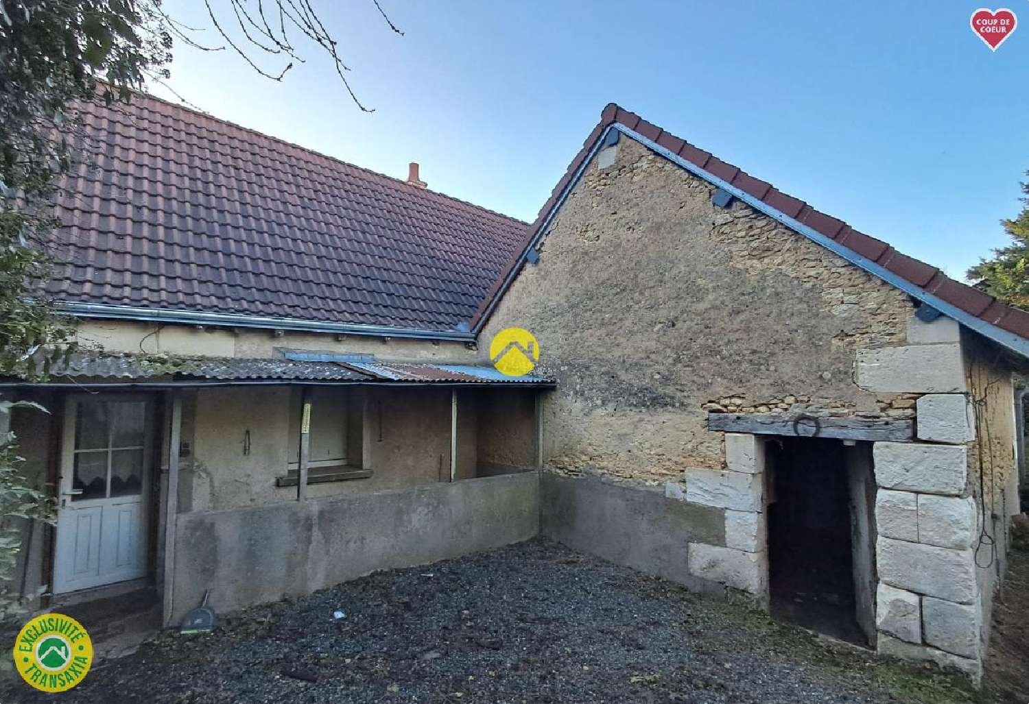  te koop huis Écueillé Indre 2