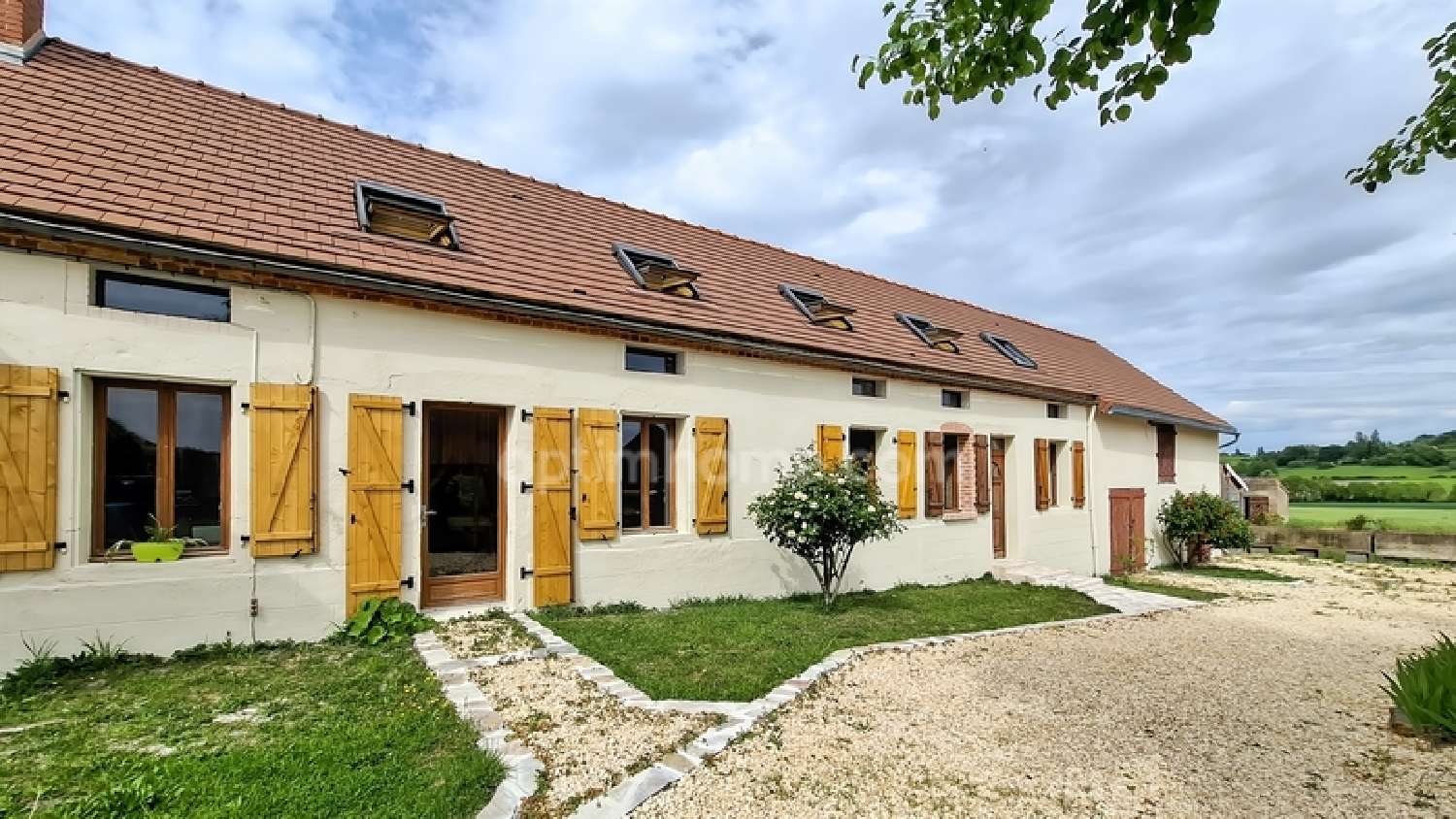  for sale house Espinasse-Vozelle Allier 1