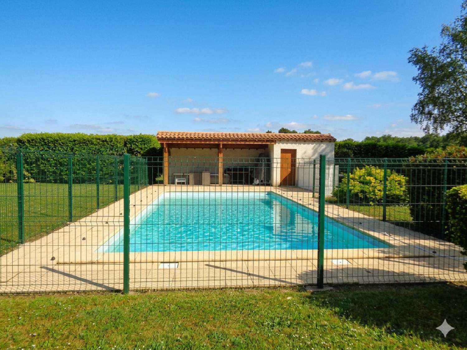 en venta casa Fontcouverte Charente-Maritime 3