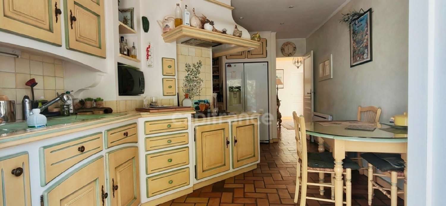  à vendre maison Fontvieille Bouches-du-Rhône 8