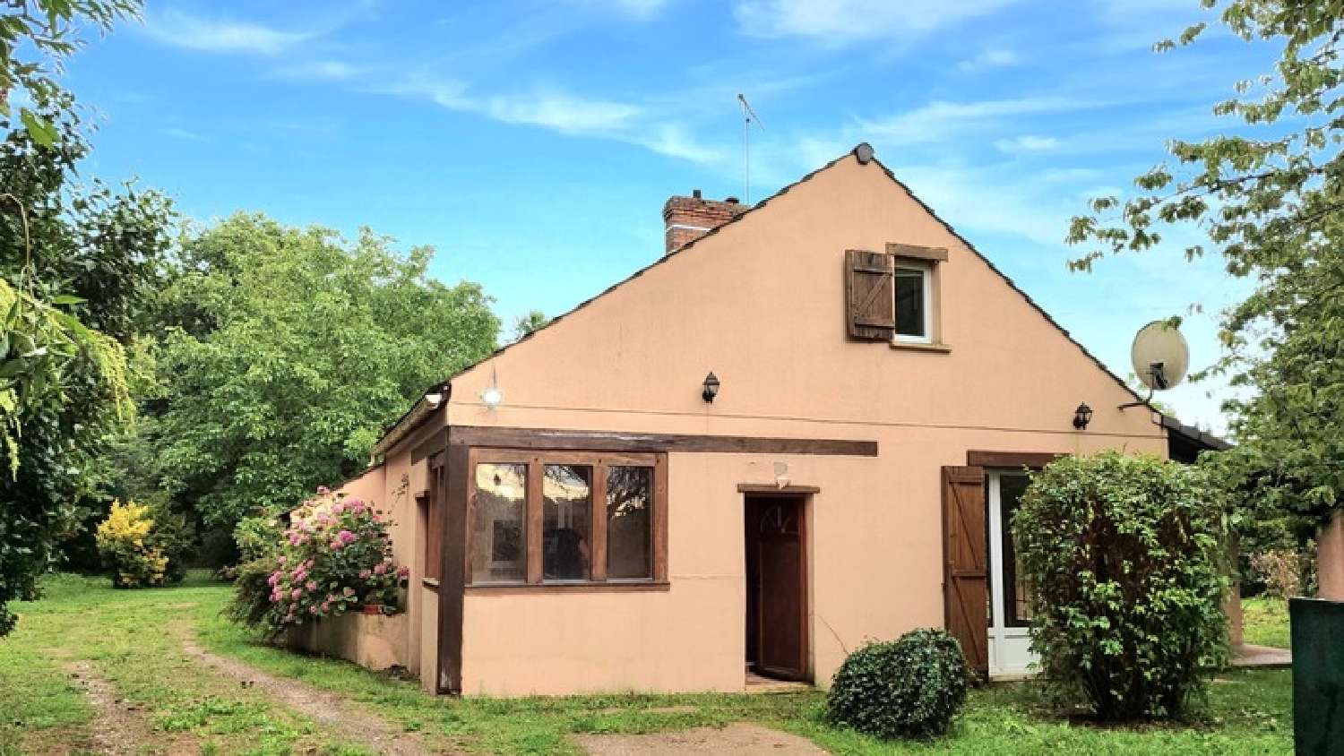  for sale house Foucherolles Loiret 2