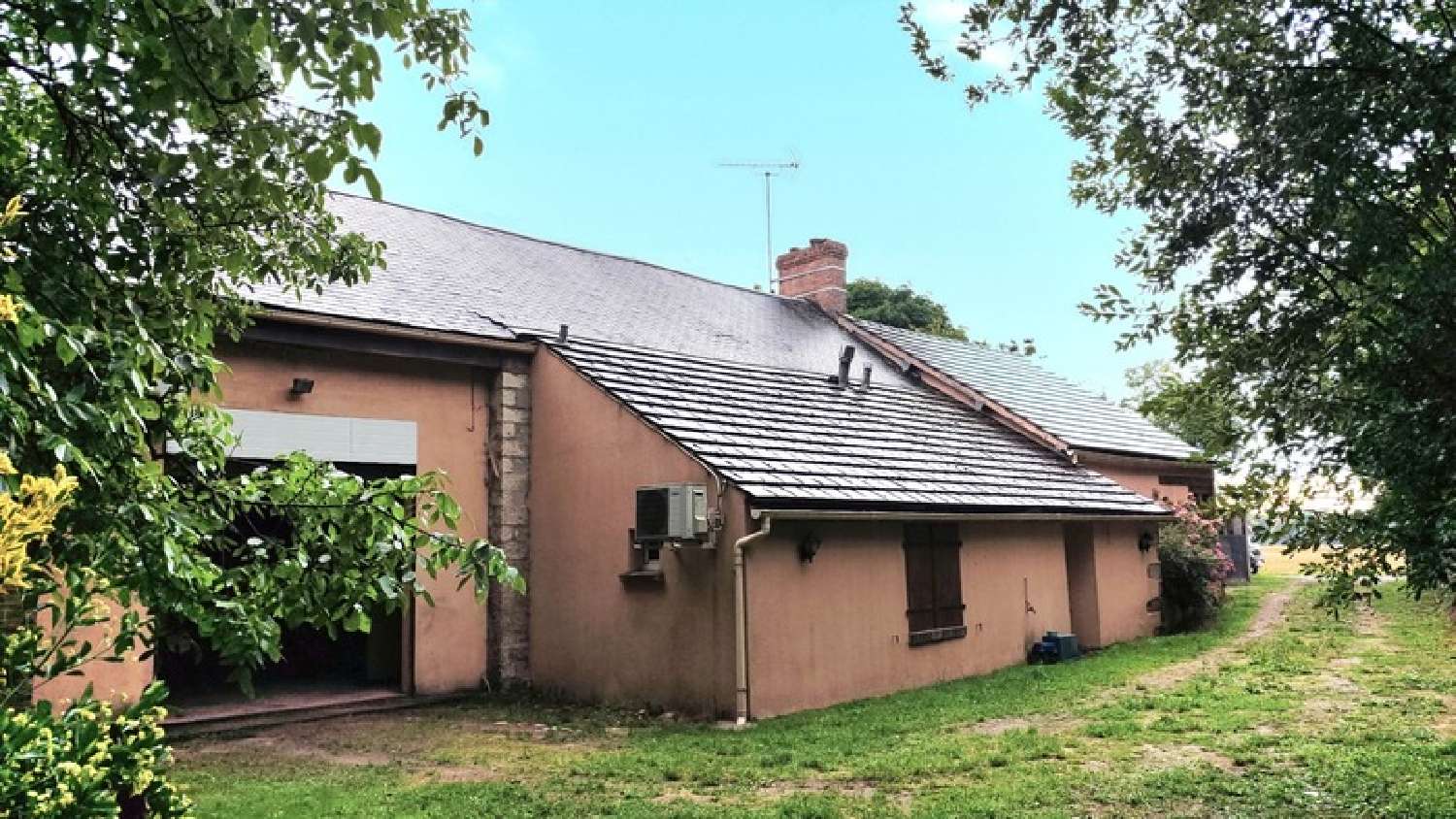  for sale house Foucherolles Loiret 3
