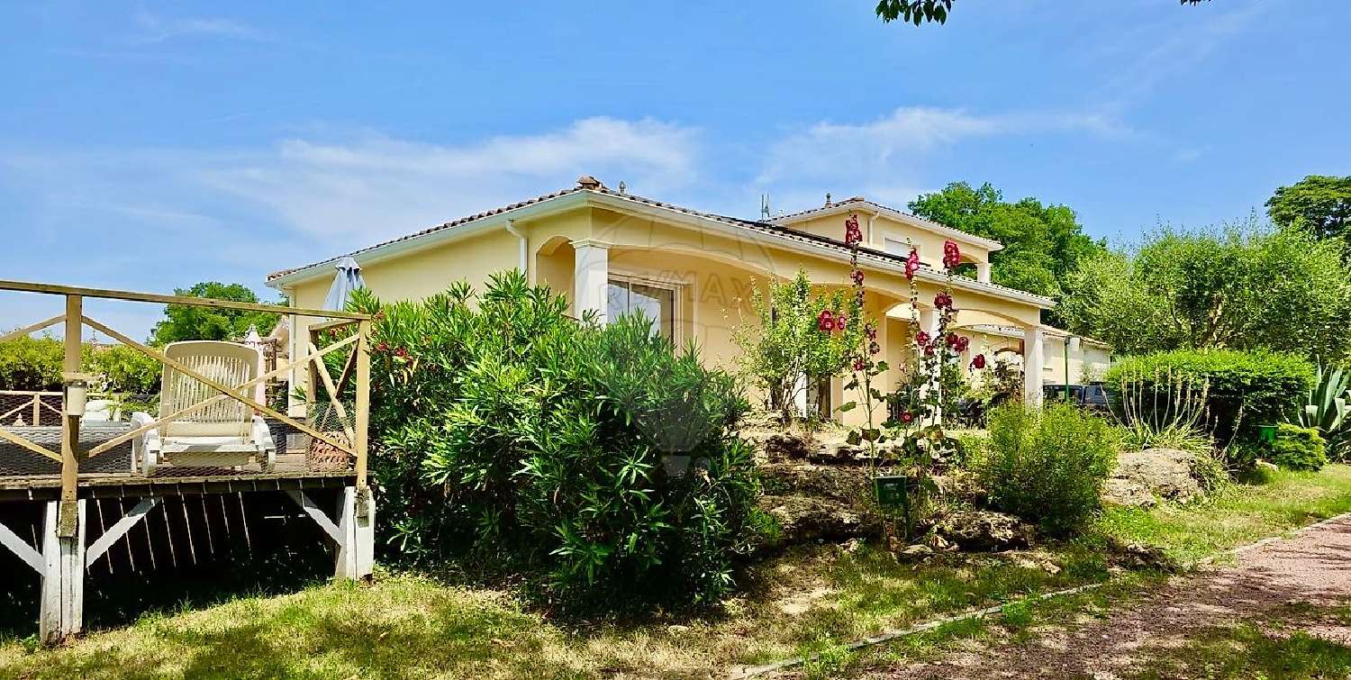  for sale house Gémozac Charente-Maritime 1