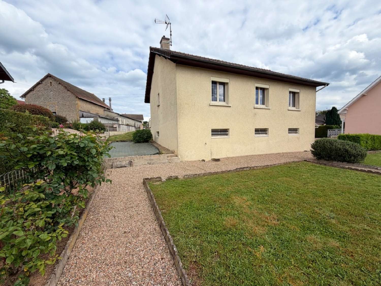 à vendre maison Gueugnon Saône-et-Loire 5