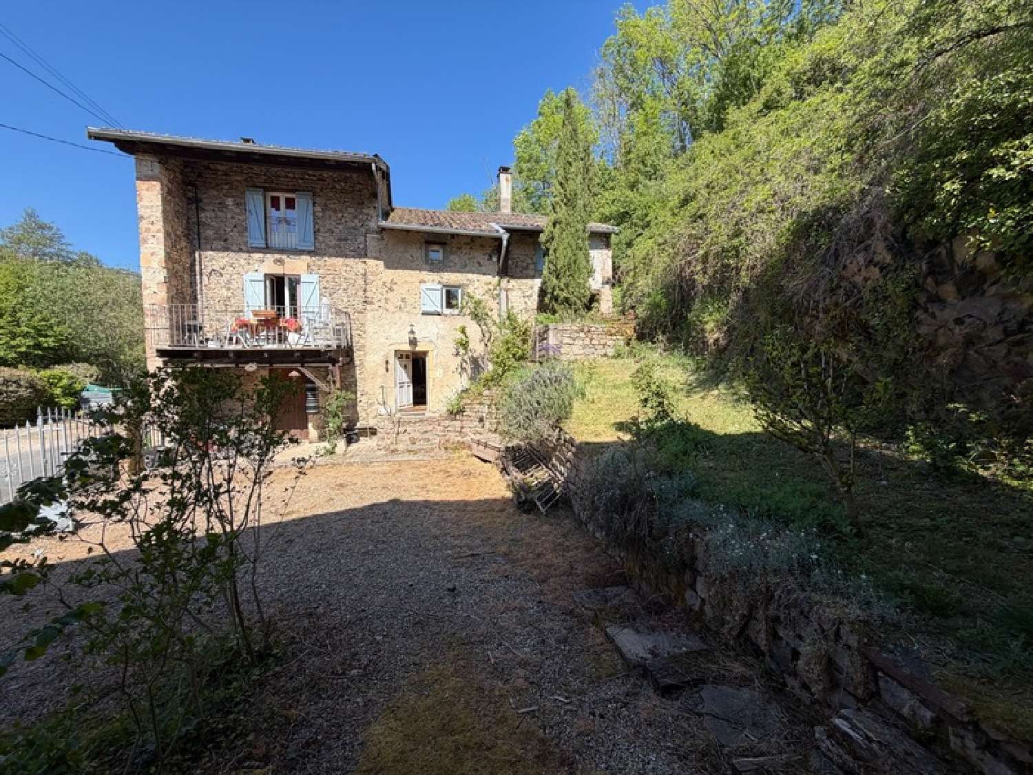  for sale house Juliénas Rhône 1