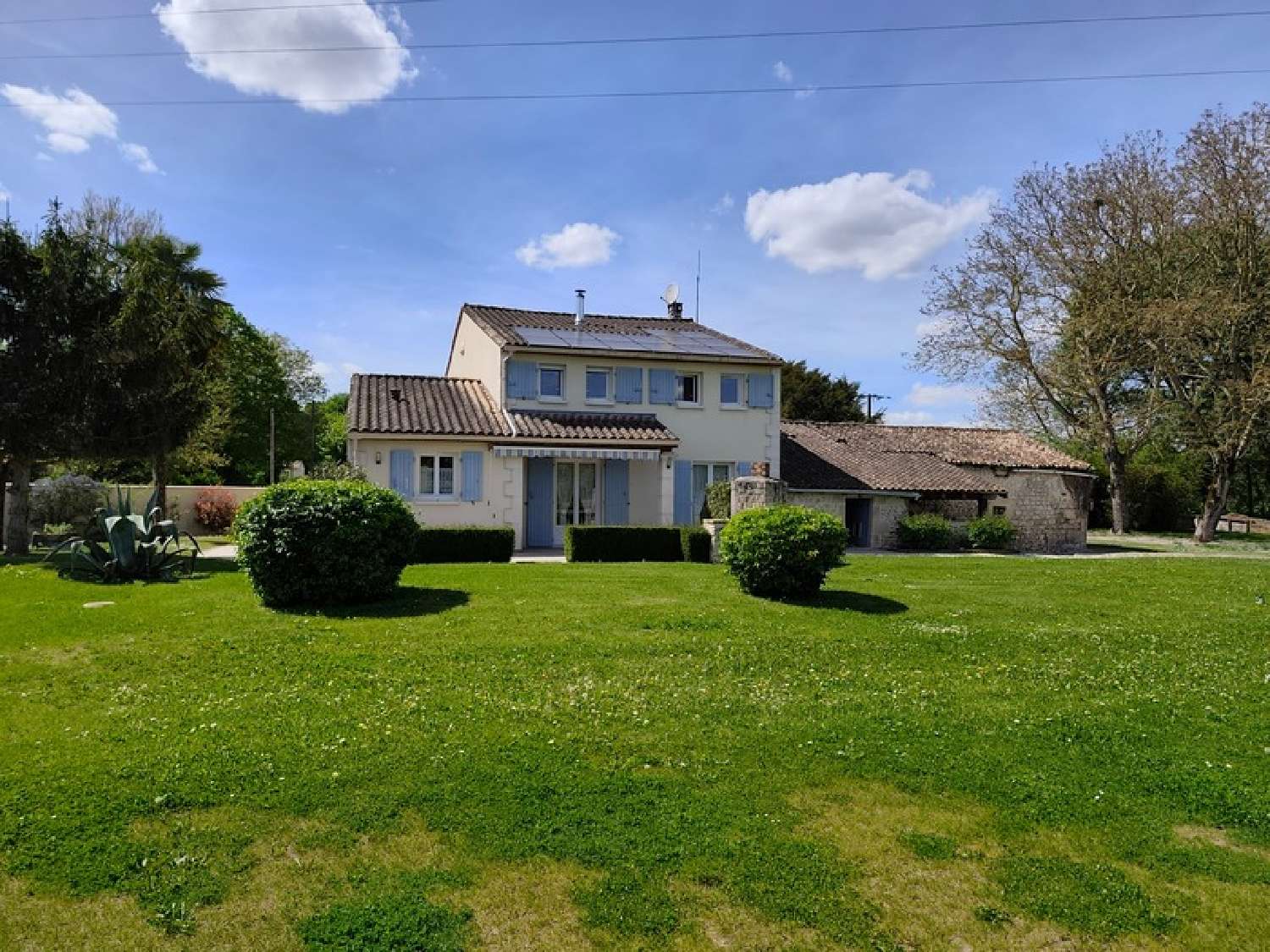  for sale house La Couronne Charente 2