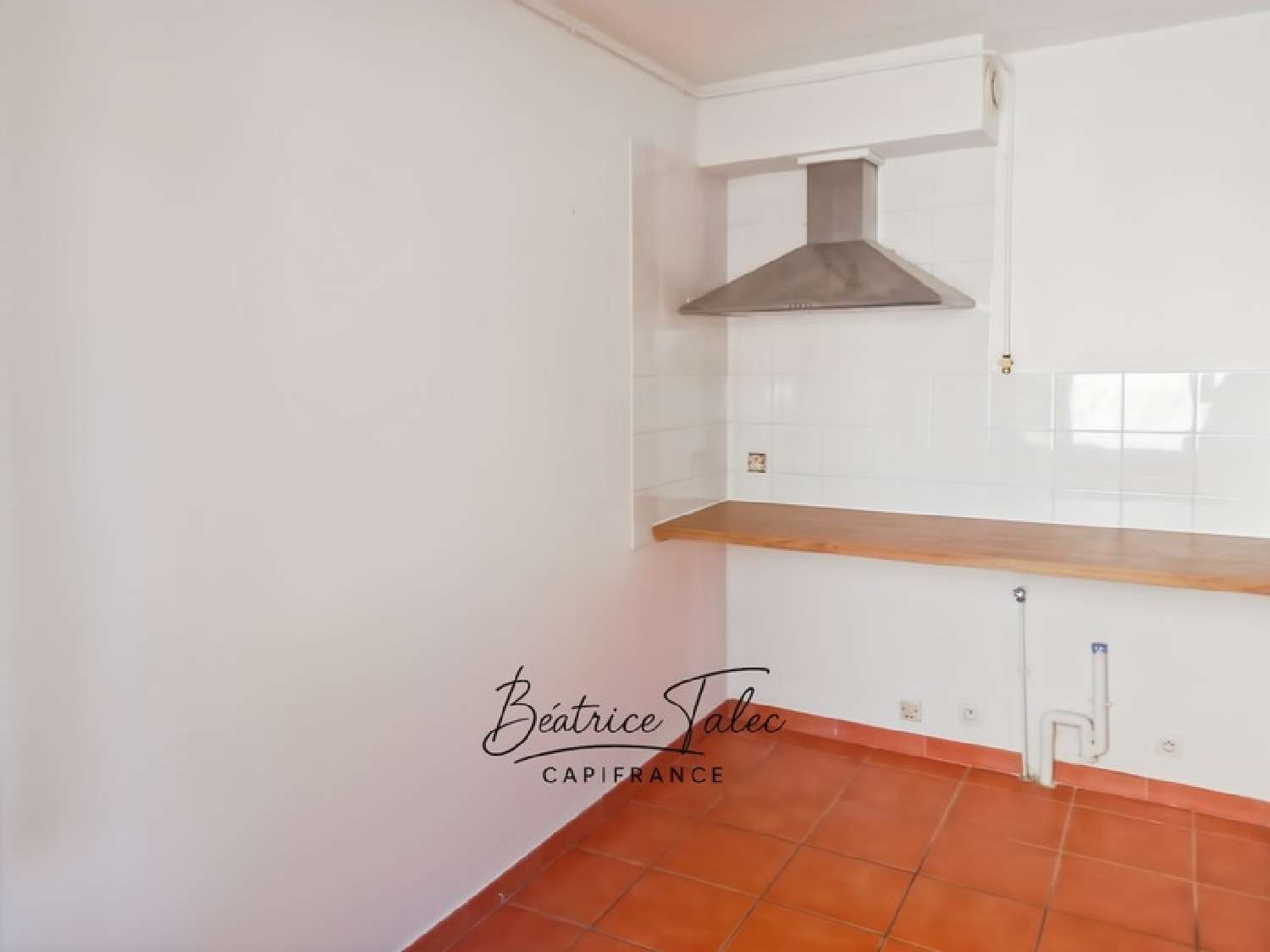 à vendre maison La Fare-les-Oliviers Bouches-du-Rhône 4