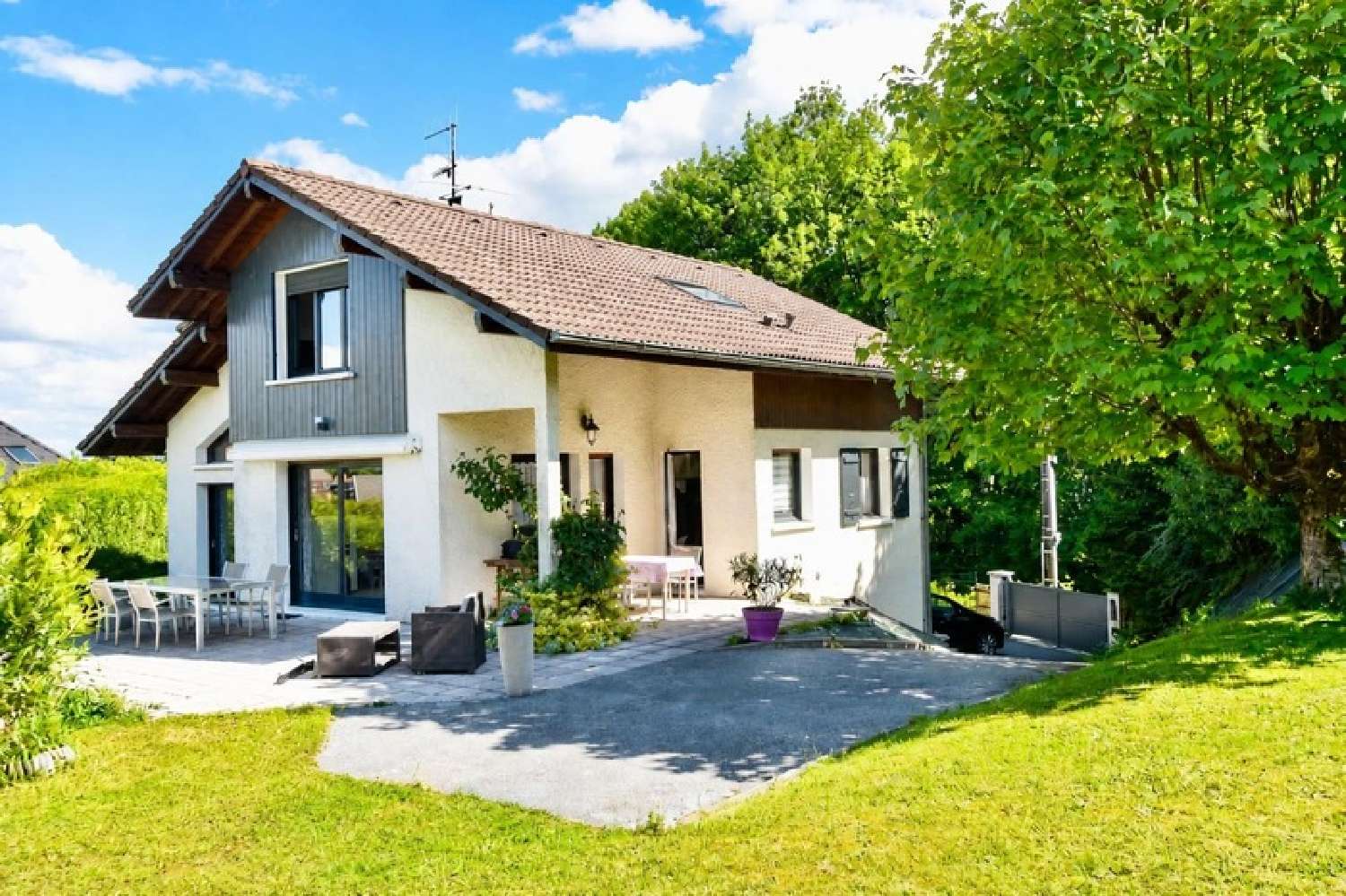 for sale house La Roche-sur-Foron Haute-Savoie 2