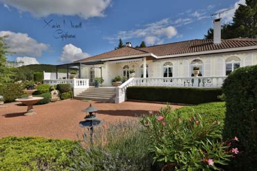 La Roche-Vineuse Saône-et-Loire casa foto 7328628