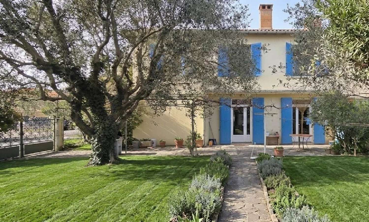  for sale house Le Pontet Vaucluse 1