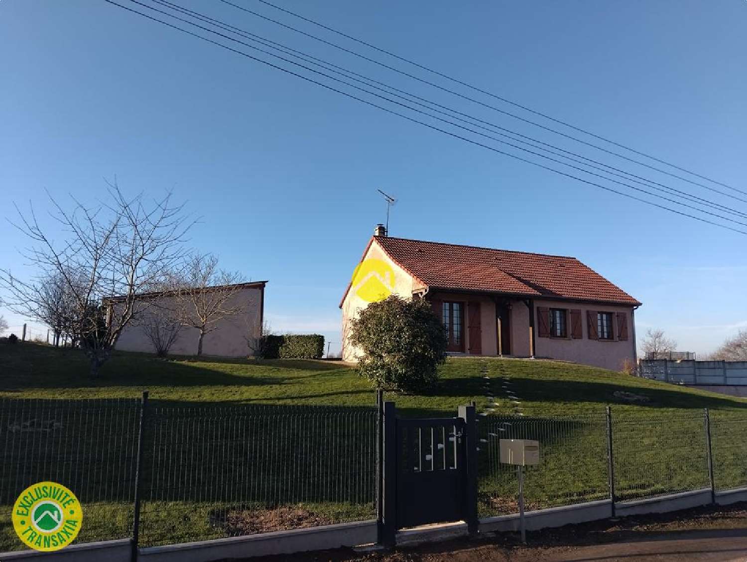  te koop huis Le Veurdre Allier 1