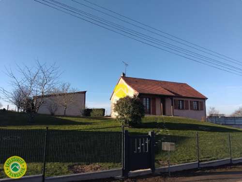 Le Veurdre Allier huis foto
