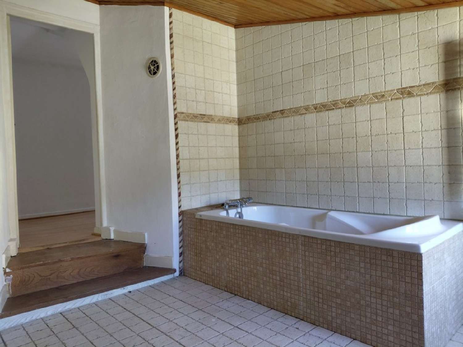  for sale house Leynhac Cantal 3