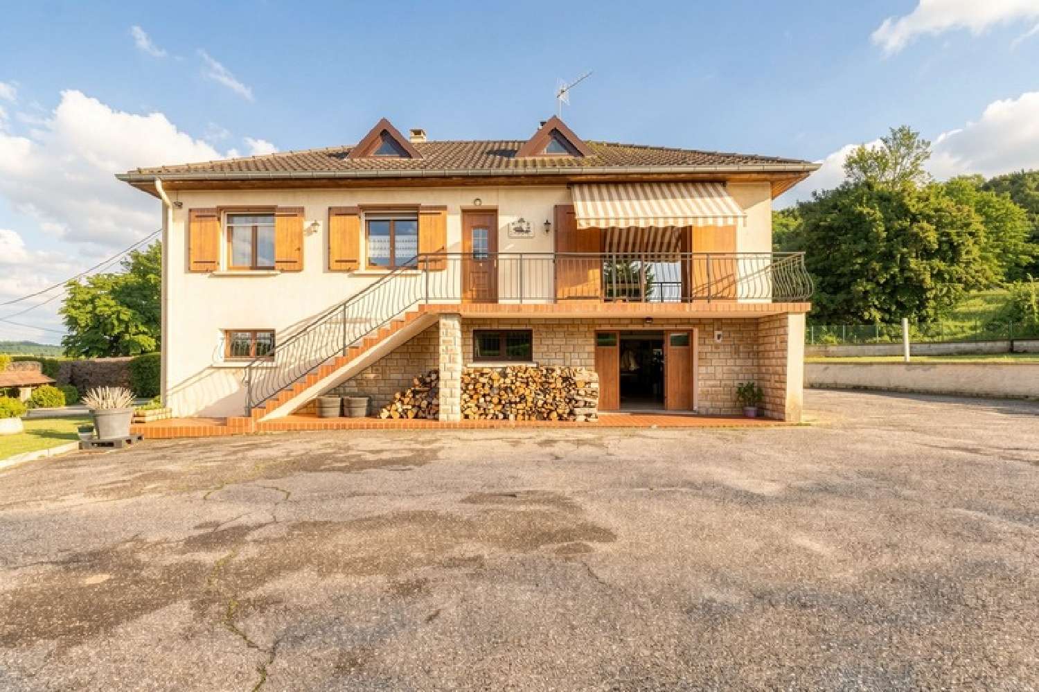 for sale house Leyrieu Isère 4