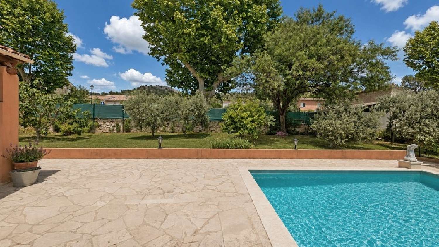  for sale house Mérindol Vaucluse 3