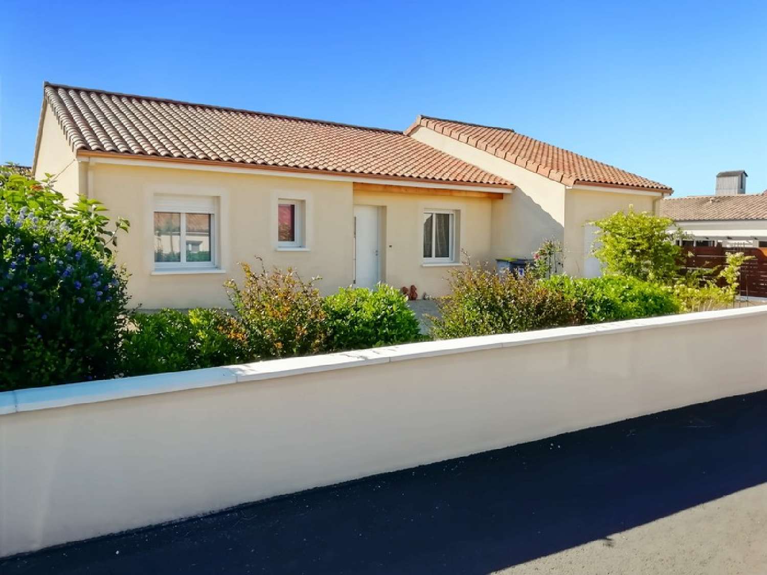  for sale house Montamisé Vienne 2