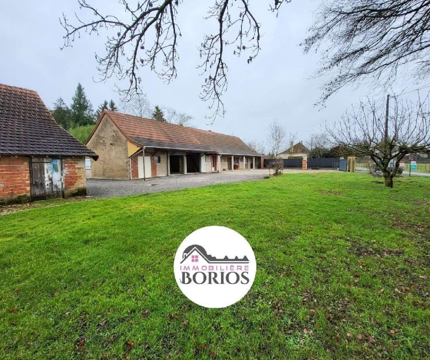  for sale house Montjay Saône-et-Loire 1
