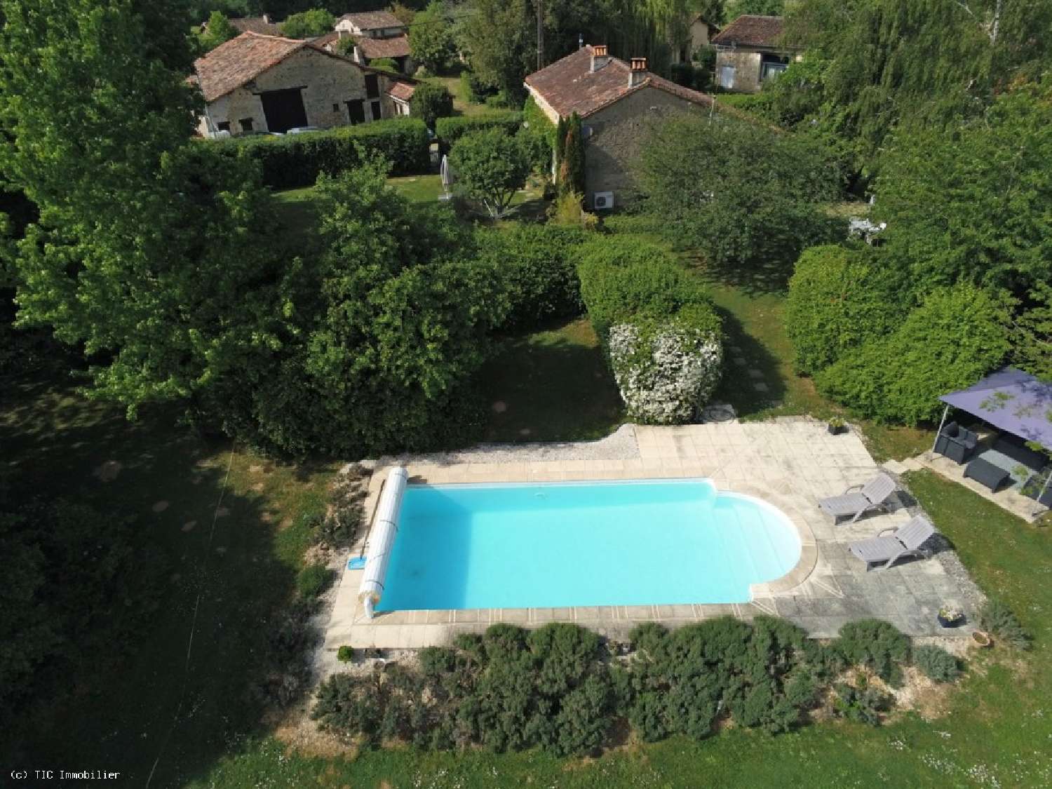 à vendre maison Nanteuil-en-Vallée Charente 2