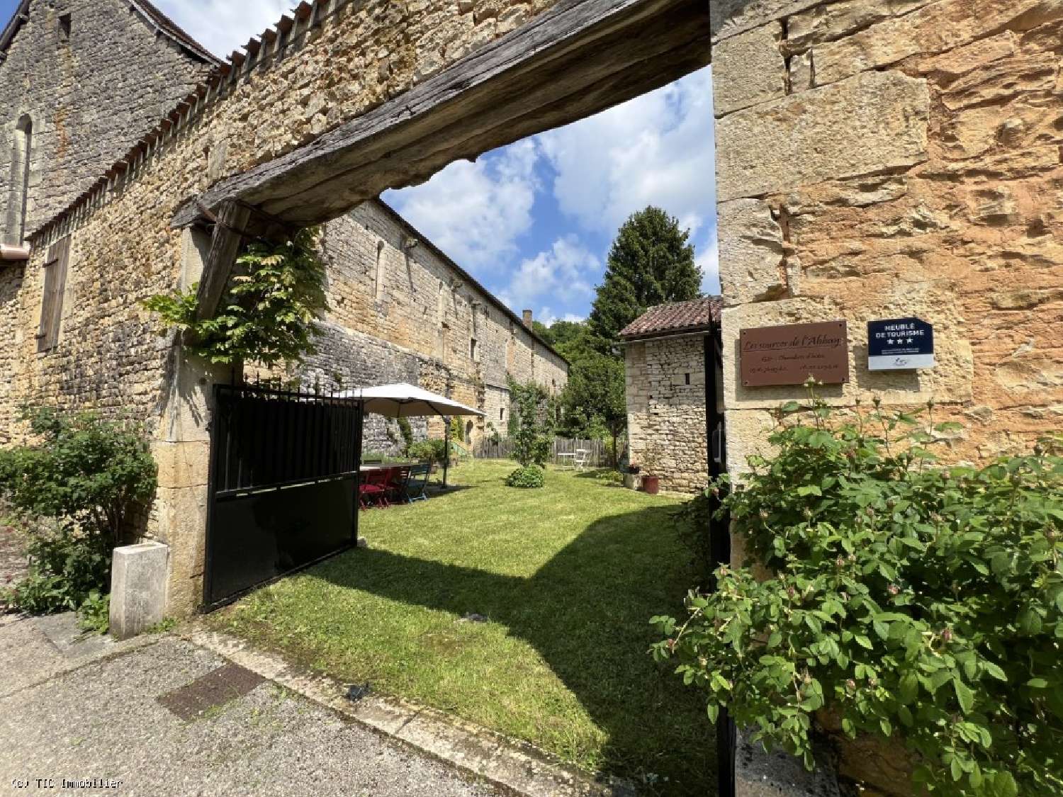 for sale house Nanteuil-en-Vallée Charente 2