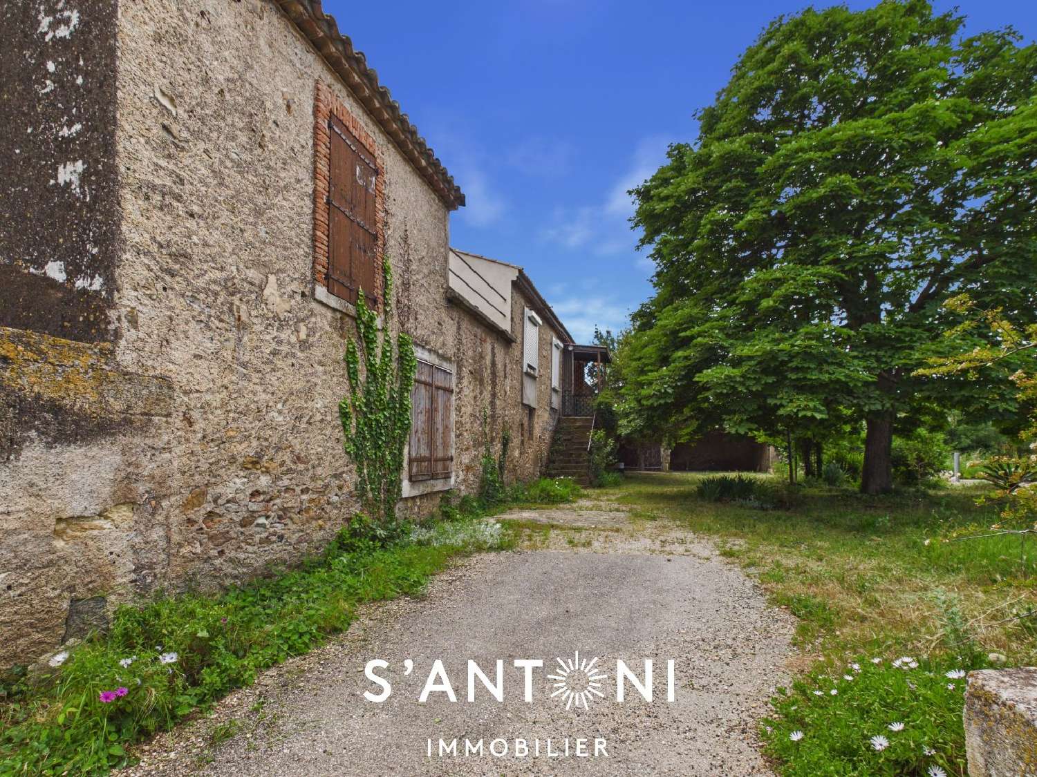  à vendre maison Néffiès Hérault 2
