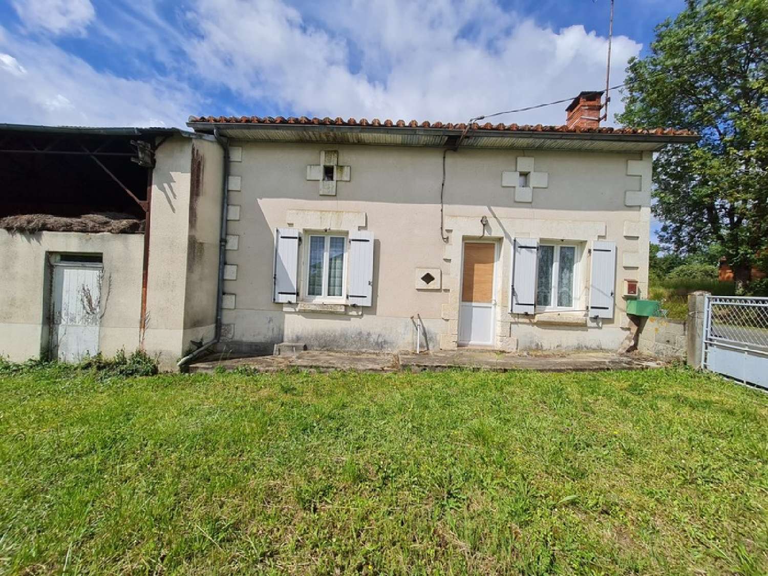 for sale house Nieuil Charente 2