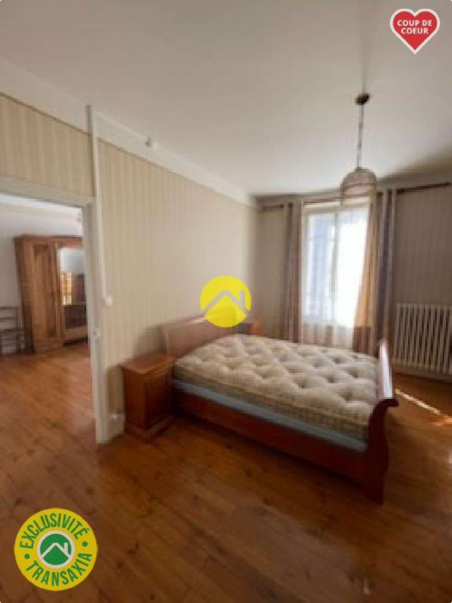  te koop huis Pierrefort Cantal 3