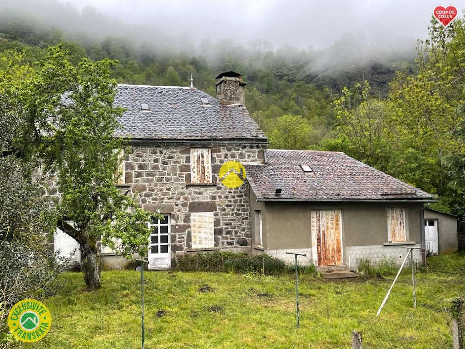 te koop huis Pierrefort Cantal 1