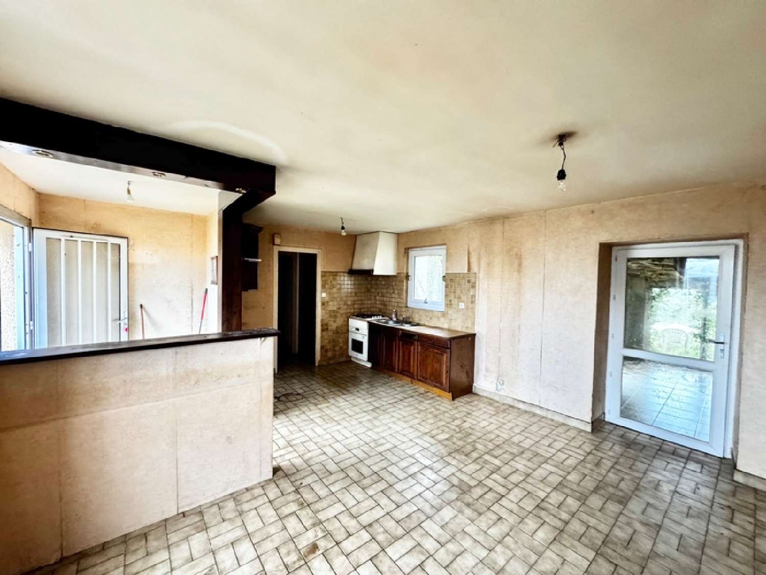  for sale house Plounévez-Lochrist Finistère 4
