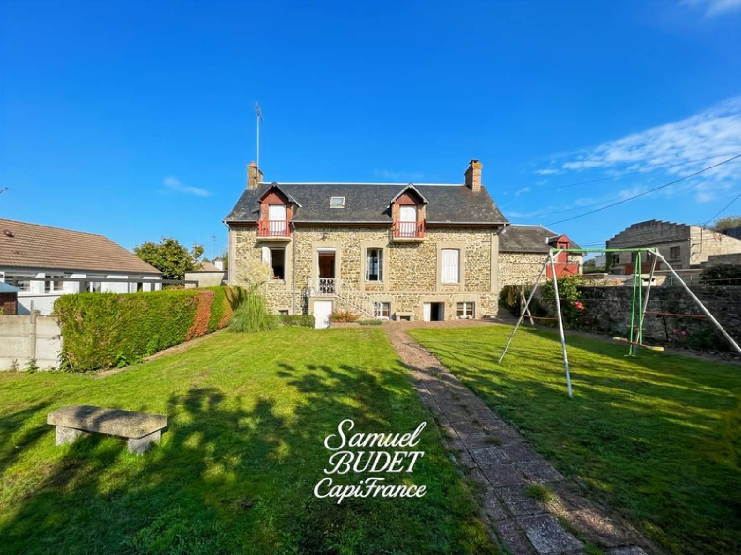  for sale house Pré-en-Pail Mayenne 1