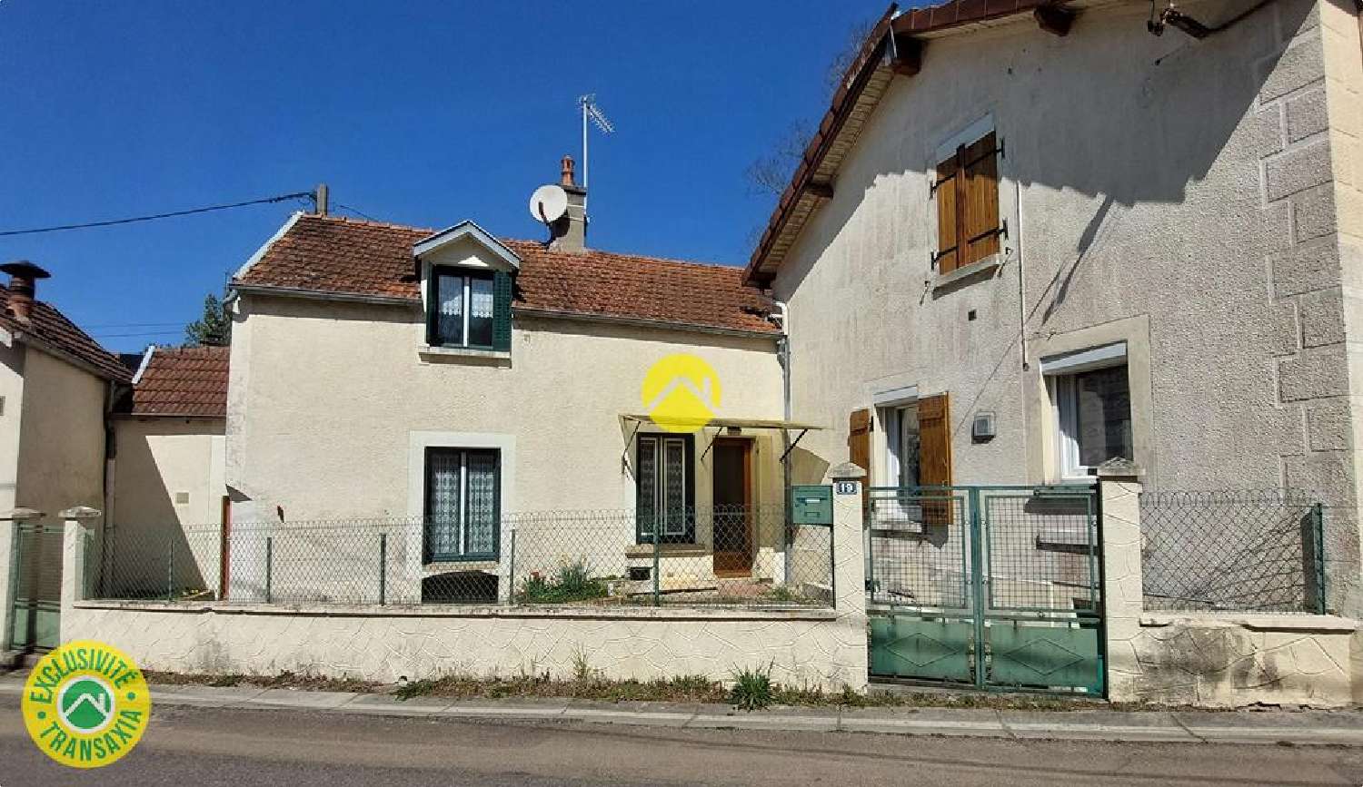 te koop huis Ravières Yonne 1