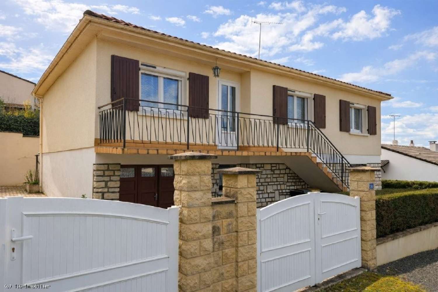  à vendre maison Ruffec Charente 2