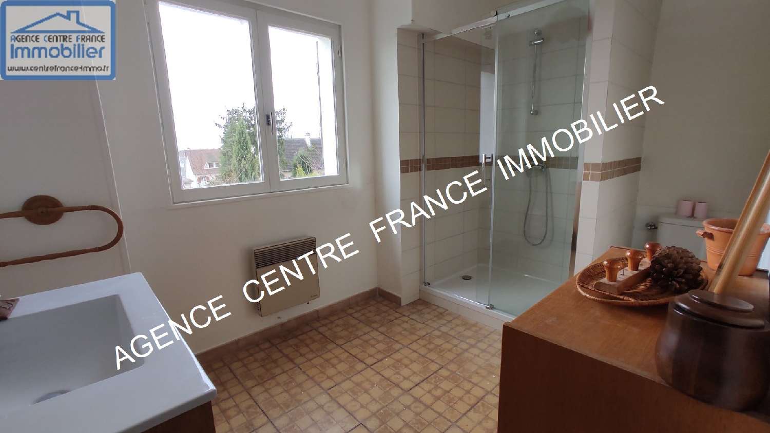  for sale house Saint-Doulchard Cher 6