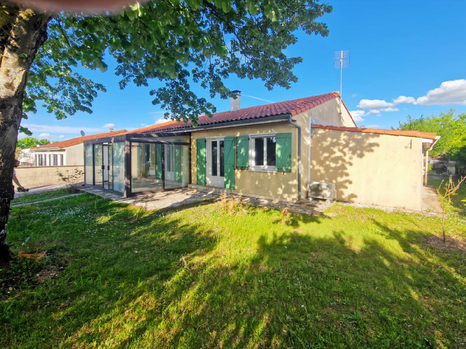  à vendre maison Saint-Jean-d'Angély Charente-Maritime 1