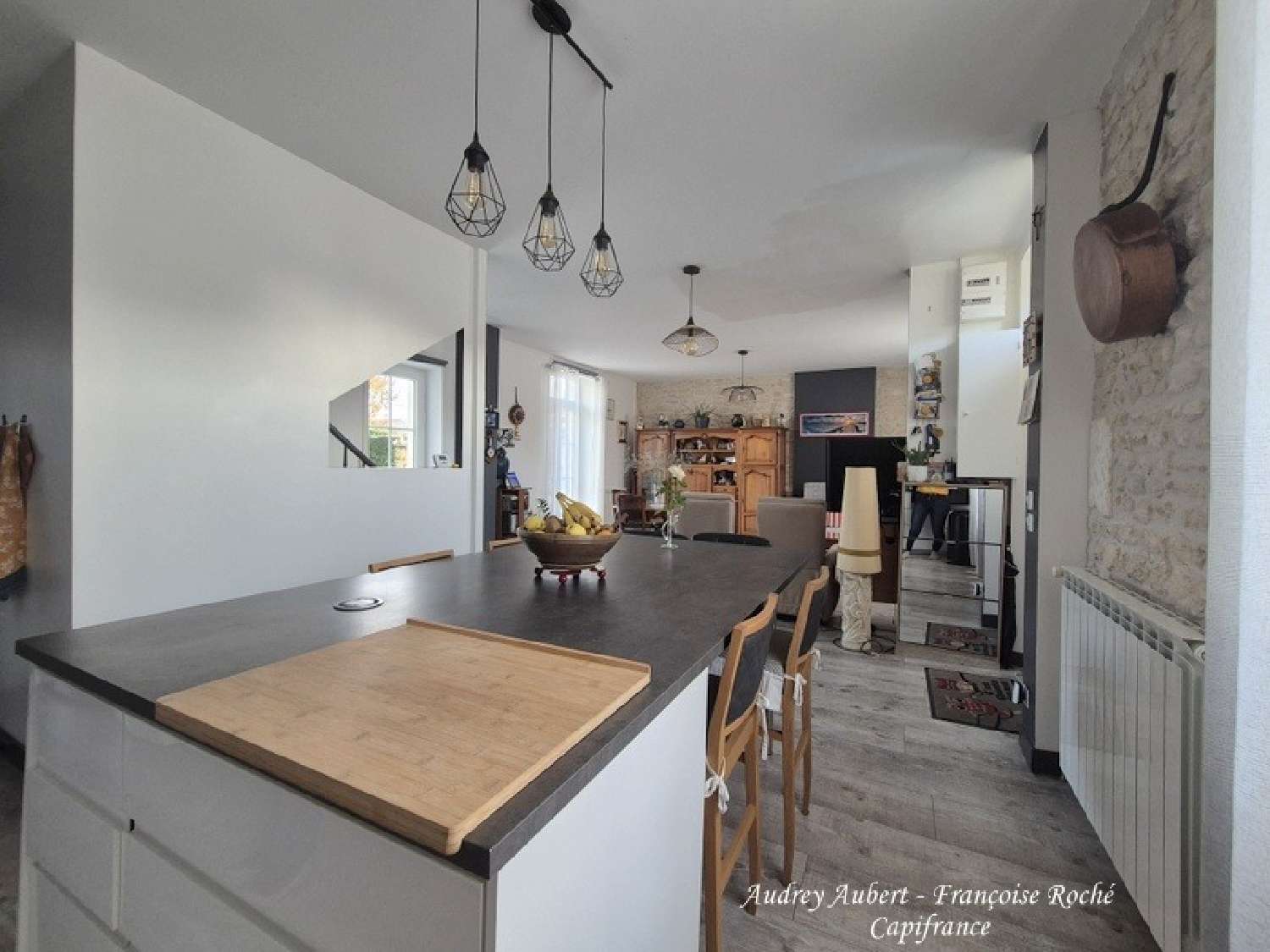 à vendre maison Saint-Jean-d'Angély Charente-Maritime 6